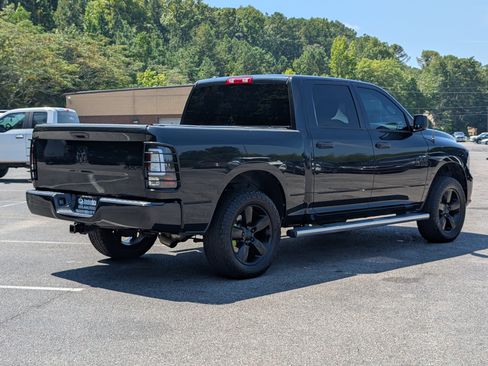 Used 2017 RAM 1500 Express w/ Black Ram 1500 Express Group AWD/4WD image 9