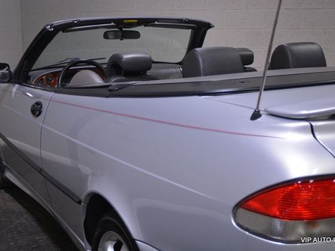 Used 2001 Saab 9-3 SE image 15
