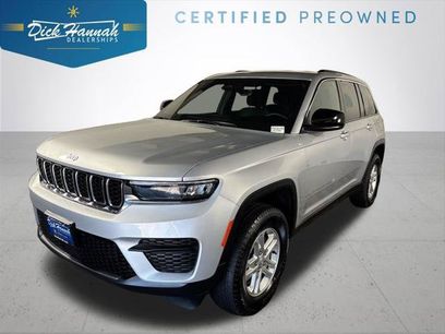 Certified 2025 Jeep Grand Cherokee Laredo w/ Luxury Tech Group I