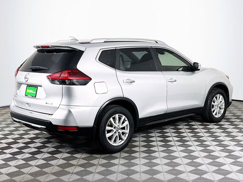 Used 2020 Nissan Rogue S w/ Special Edition Package FWD image 10