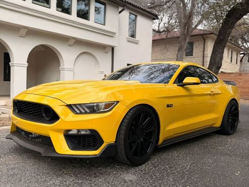 Used 2016 Ford Mustang GT Premium RWD image 1