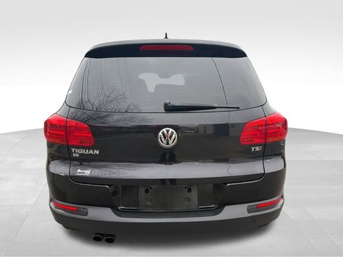 Used 2016 Volkswagen Tiguan SE image 4