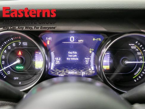 Used 2023 Jeep Wrangler Unlimited AWD/4WD image 18