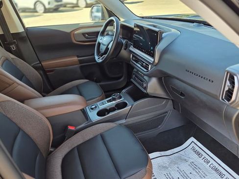 Used 2025 Ford Bronco Sport Outer Banks w/ Outer Banks Tech Package+ image 16