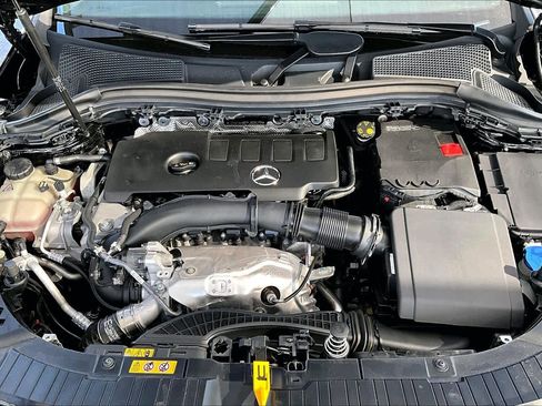 Certified 2023 Mercedes-Benz GLA 250 4MATIC w/ Premium Package image 32