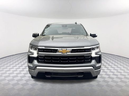 Used 2025 Chevrolet Silverado 1500 LT image 2