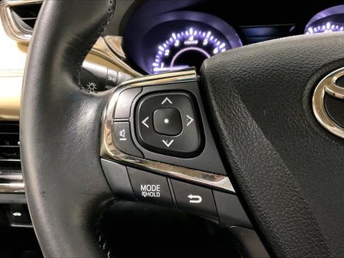 Used 2013 Toyota Avalon Limited FWD image 18