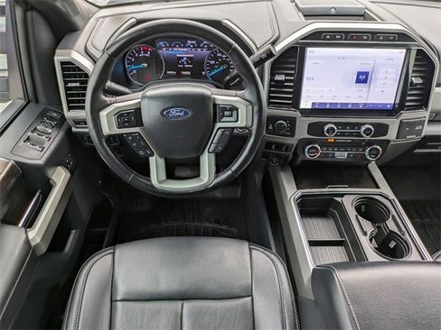 Certified 2022 Ford F250 Lariat w/ Black Appearance Package image 16