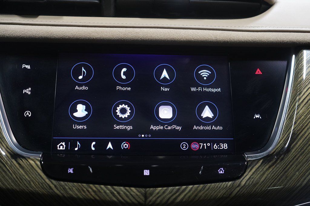 Used 2020 Cadillac XT6 Premium Luxury w/ Platinum Package FWD image 14