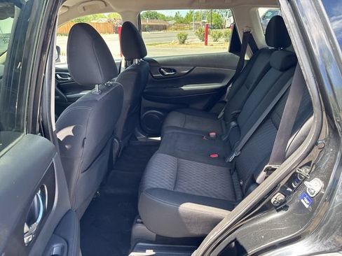Used 2019 Nissan Rogue SV AWD/4WD image 12