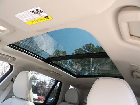 New 2026 Volvo XC90 T8 Ultra w/ Protection Package Premier AWD/4WD image 14