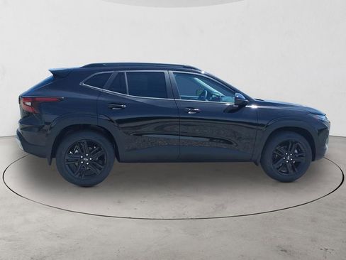 New 2026 Chevrolet Trax ACTIV FWD image 4