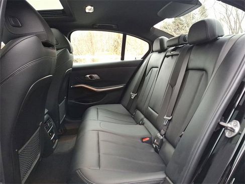 Used 2023 BMW 330i xDrive Sedan w/ Driving Assistance Package image 10