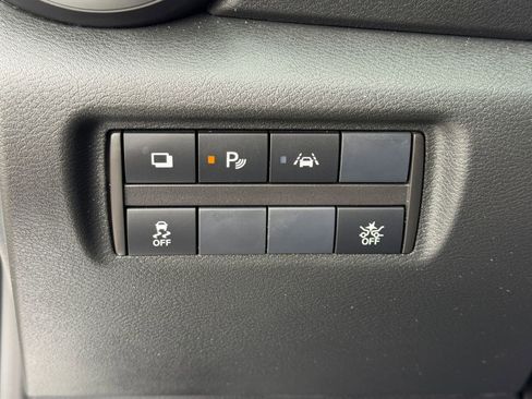 Used 2024 Nissan Versa S w/ Trunk Package image 19