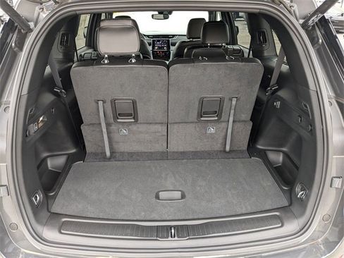 New 2024 Jeep Grand Cherokee L Laredo image 36