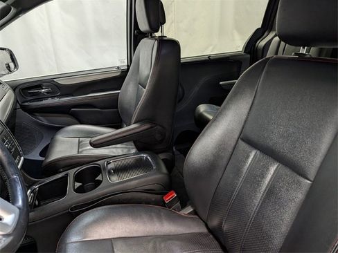 Used 2019 Dodge Grand Caravan GT image 7