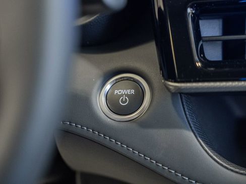 New 2026 Toyota Highlander Platinum image 30