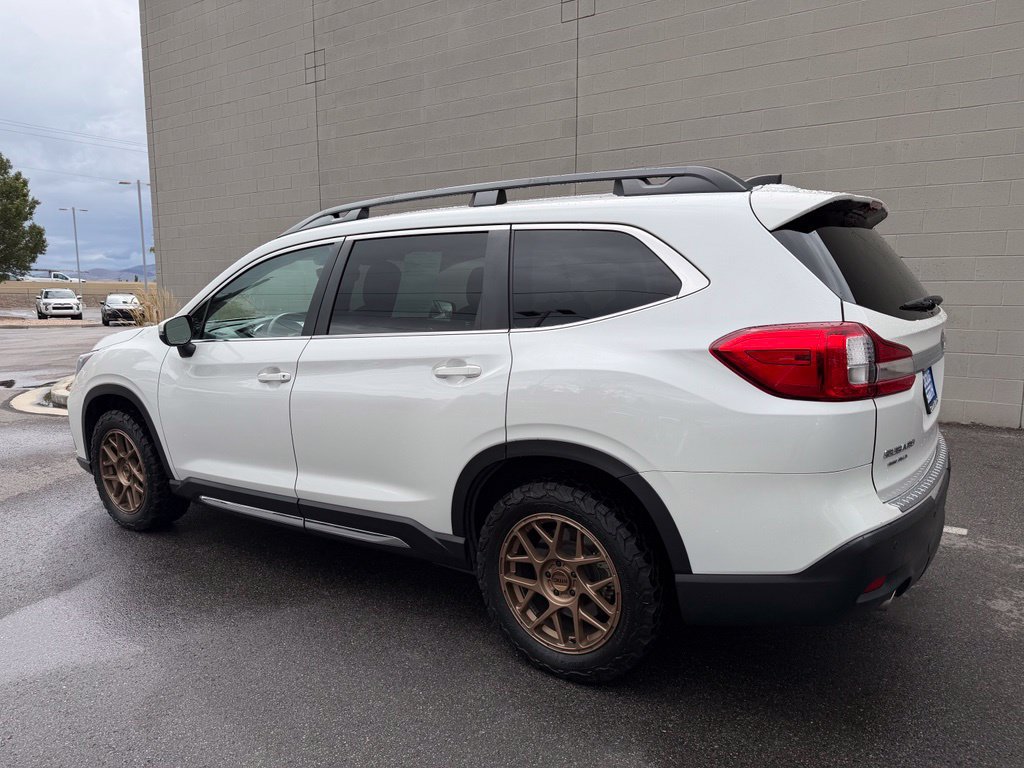 Used 2022 Subaru Ascent Limited w/ Technology Package AWD/4WD image 3
