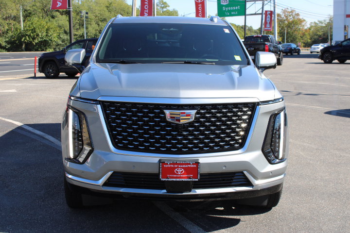 Used 2025 Cadillac Escalade ESV Premium Luxury w/ Touring Package AWD/4WD image 7