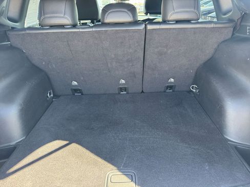 Used 2025 Jeep Compass Trailhawk image 29