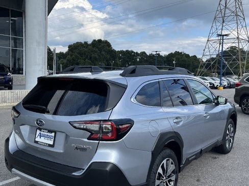 New 2025 Subaru Outback Limited w/ Popular Package #2 image 3