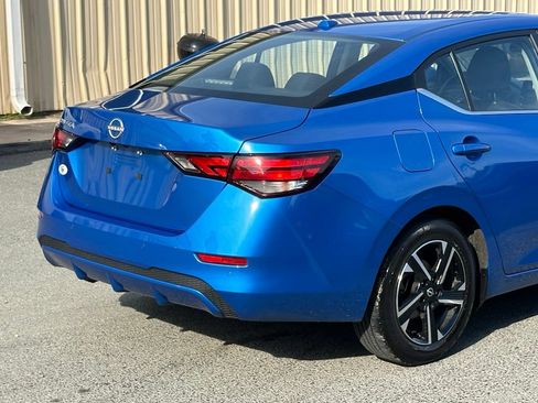 Used 2025 Nissan Sentra SV FWD image 38