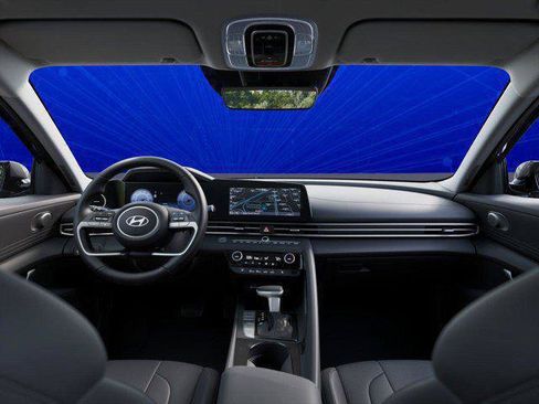 New 2025 Hyundai Elantra Limited FWD image 11
