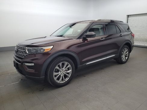 Used 2020 Ford Explorer Limited image 2