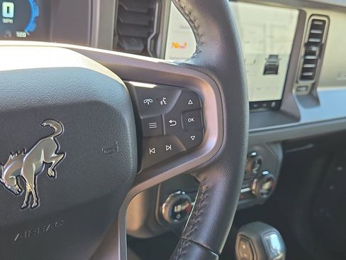 Used 2025 Ford Bronco Big Bend image 16