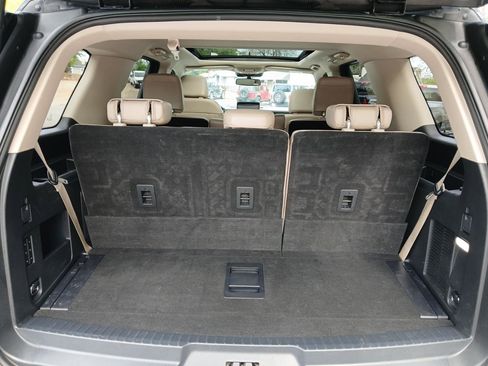 Used 2022 Ford Expedition Limited image 10