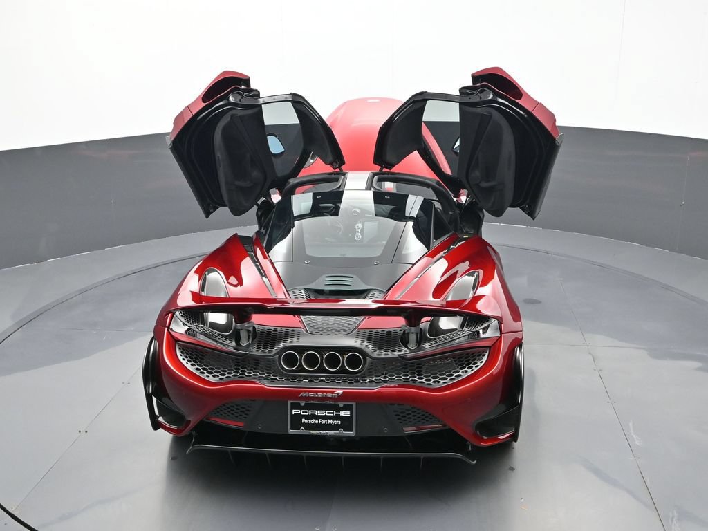 Used 2021 McLaren 765LT RWD image 23