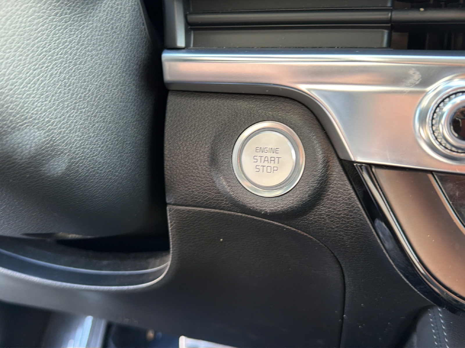 Used 2023 Kia Telluride SX FWD image 30