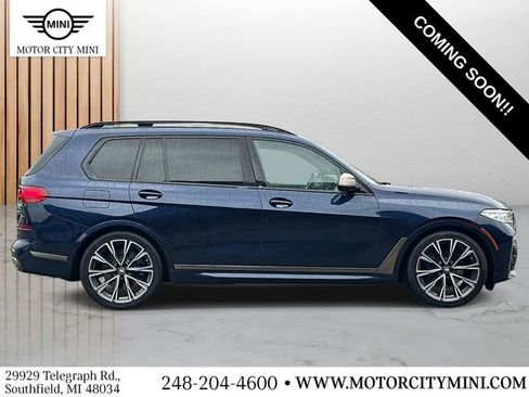 Used 2021 BMW X7 M50i w/ Executive Package image 2
