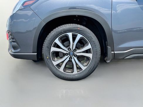 Used 2024 Subaru Forester Limited AWD/4WD image 32