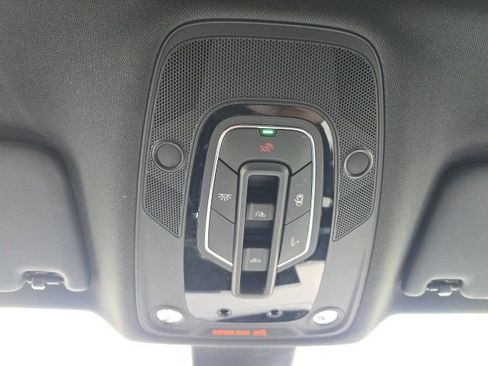 Used 2025 Audi Q5 2.0T Premium Plus w/ Premium Plus Package AWD/4WD image 19