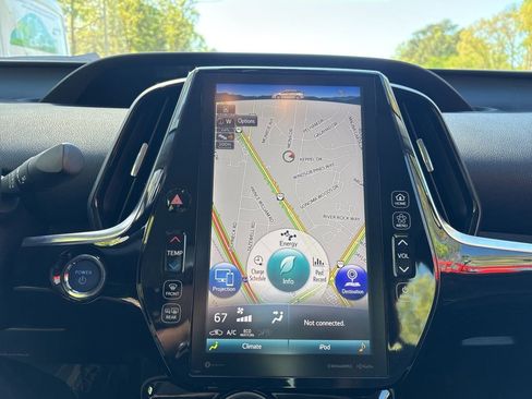 Used 2021 Toyota Prius Prime XLE w/ Carpet Mat Package (TMS) FWD image 18