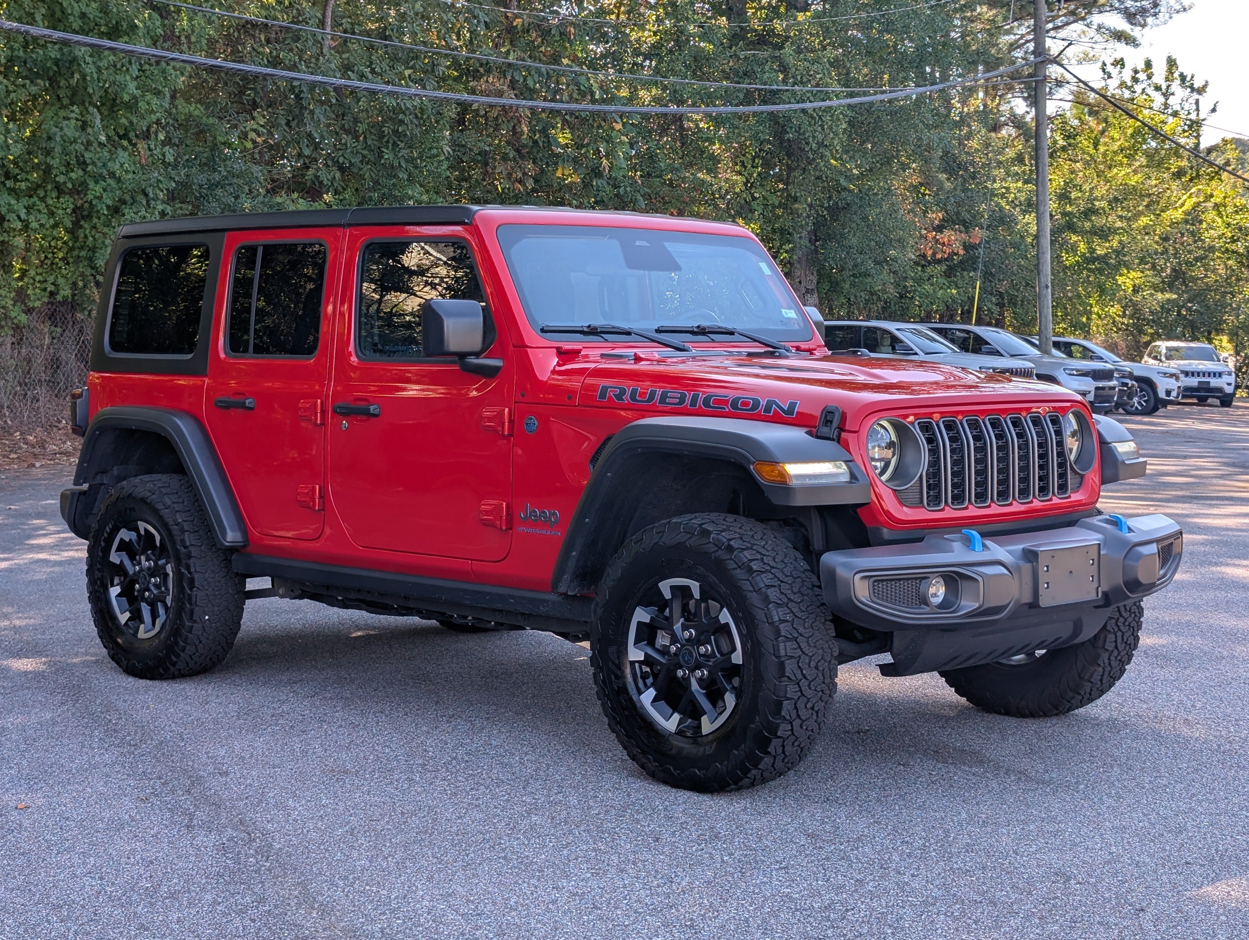 Used 2025 Jeep Wrangler Unlimited Rubicon 4xe AWD/4WD image 11