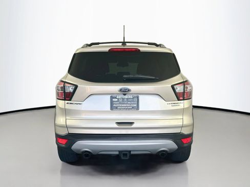 Used 2017 Ford Escape Titanium FWD image 6