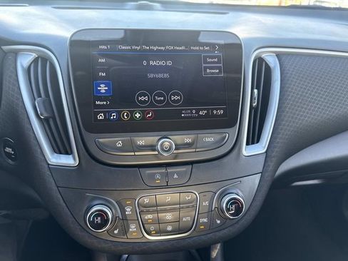 Used 2023 Chevrolet Malibu LT image 23