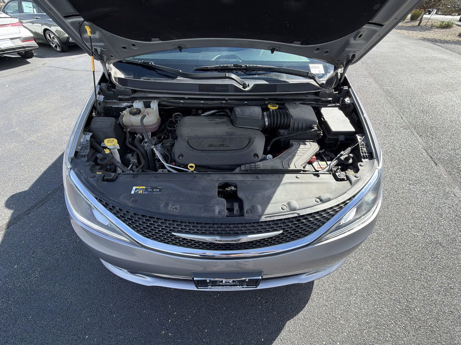 Used 2020 Chrysler Pacifica Limited FWD image 28