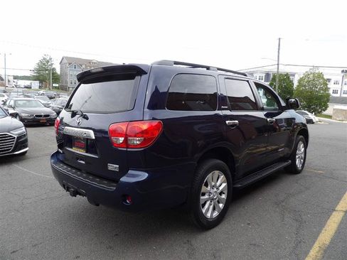 Used 2010 Toyota Sequoia Platinum AWD/4WD image 5