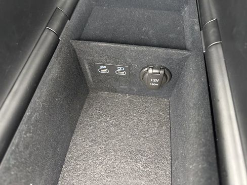 Used 2024 Genesis G90 3.5T image 31