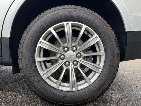 Used 2019 Cadillac XT5 Luxury AWD/4WD image 24