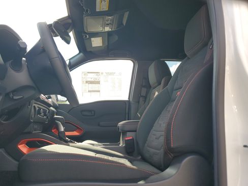 New 2026 Nissan Frontier Pro-X image 11