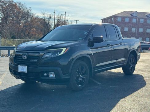 Certified 2017 Honda Ridgeline Black Edition image 8