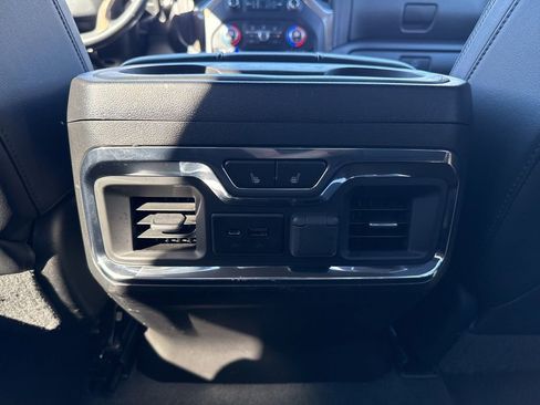 Used 2023 Chevrolet Silverado 3500 High Country w/ Technology Package image 13