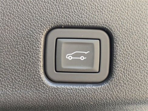 New 2026 Chevrolet Traverse High Country image 34