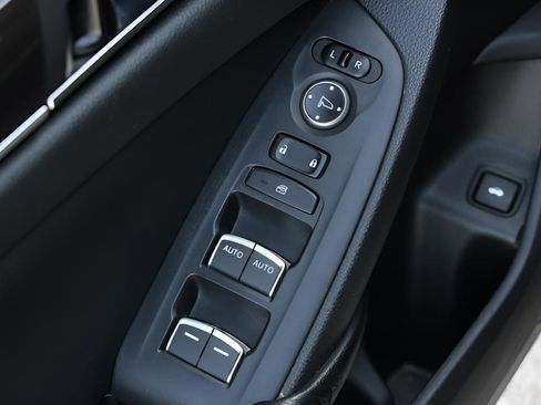 Used 2018 Honda Accord Sport image 10