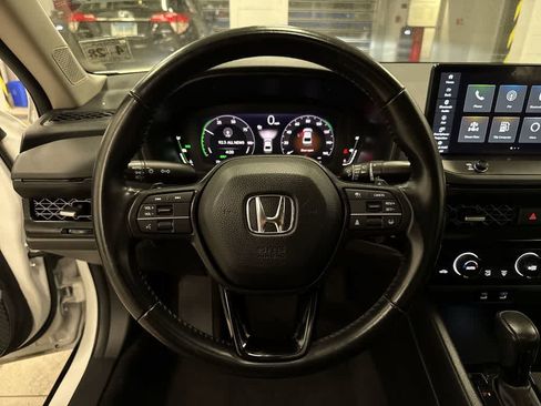 Used 2023 Honda Accord EX-L image 18