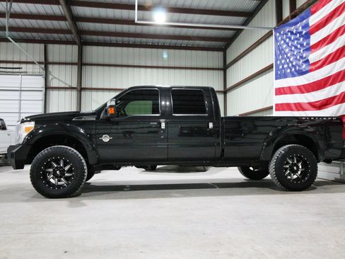 Used 2015 Ford F350 Platinum image 5